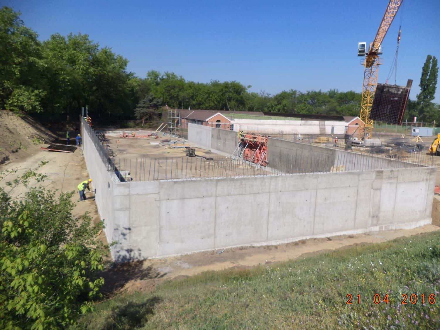 Folyosó a lőtér épületében