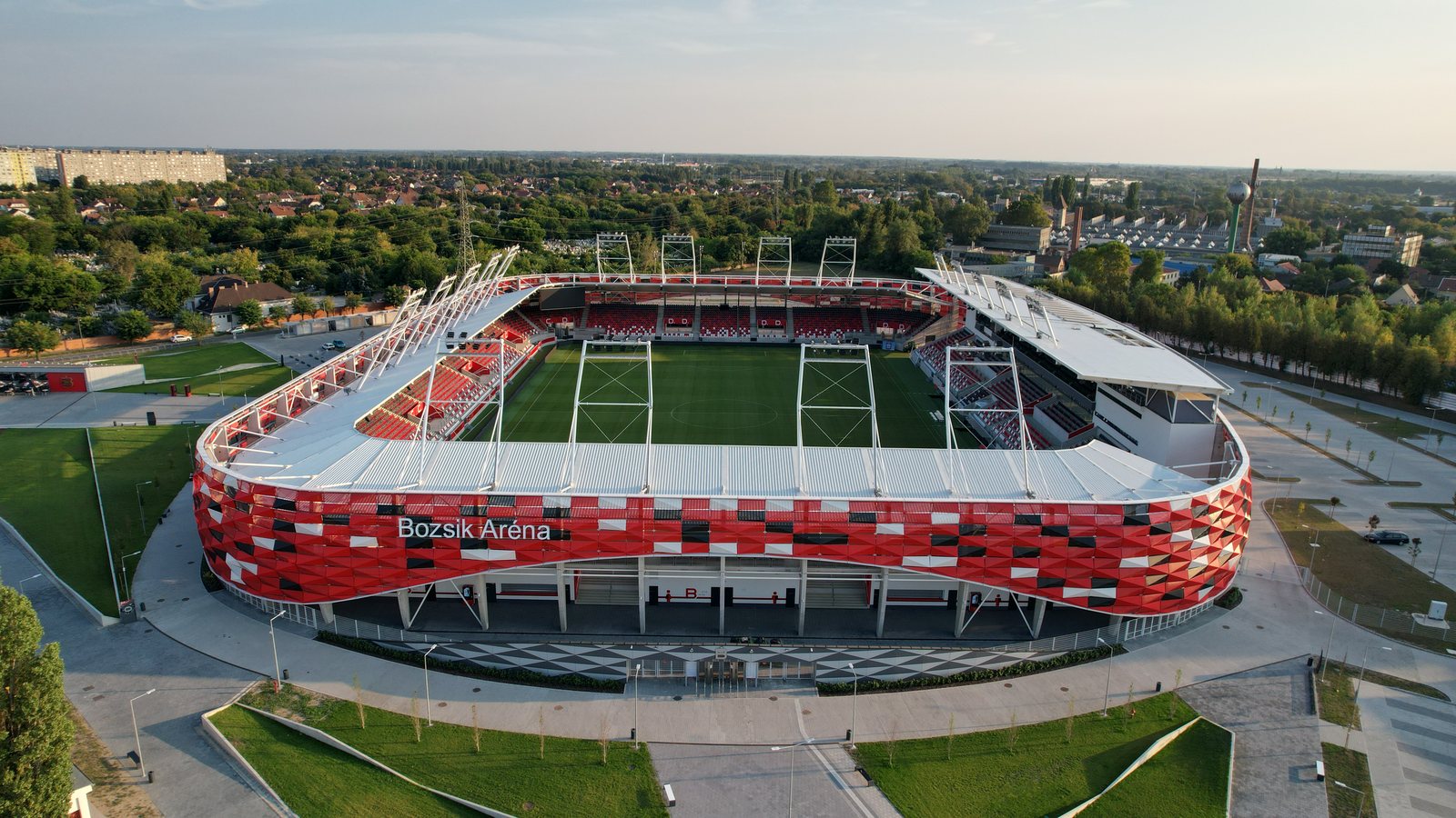 Légi felvétel a kész stadionról